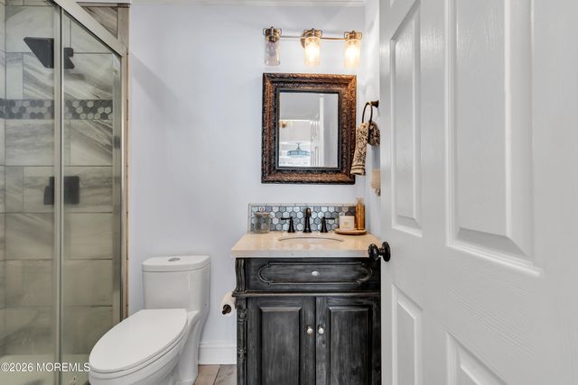 44 Messenger Court, Toms River, NJ 08753