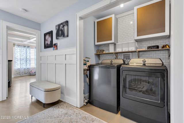 44 Messenger Court, Toms River, NJ 08753