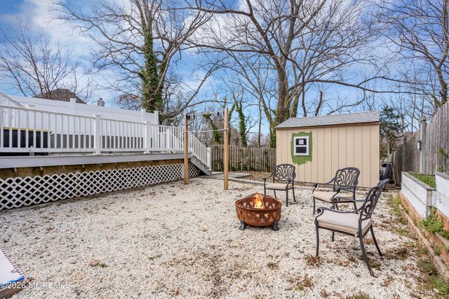 44 Messenger Court, Toms River, NJ 08753