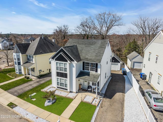 44 Messenger Court, Toms River, NJ 08753
