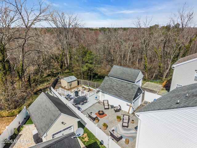 44 Messenger Court, Toms River, NJ 08753