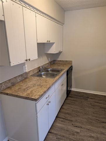 424 Langley Avenue, Everman, TX 76140