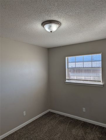 424 Langley Avenue, Everman, TX 76140