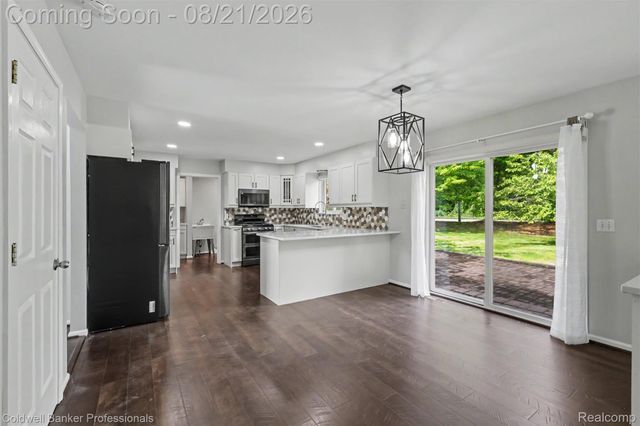 6522 Stoneybrook Court, Van Buren Charter Township, MI 48111
