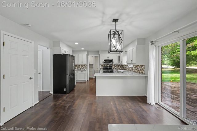 6522 Stoneybrook Court, Van Buren Charter Township, MI 48111