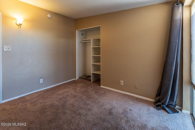 2002 S Camino Seco, Tucson, AZ 85710