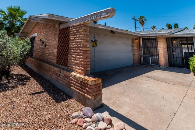 2002 S Camino Seco, Tucson, AZ 85710