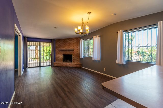 2002 S Camino Seco, Tucson, AZ 85710