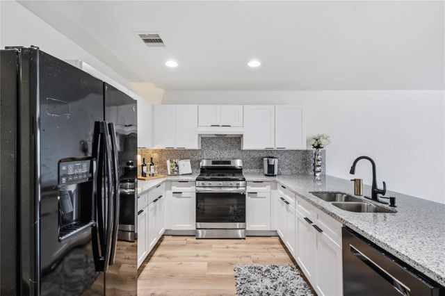 16763 N Gull Drive, Conroe, TX 77385