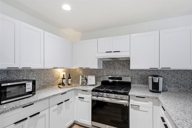 16763 N Gull Drive, Conroe, TX 77385