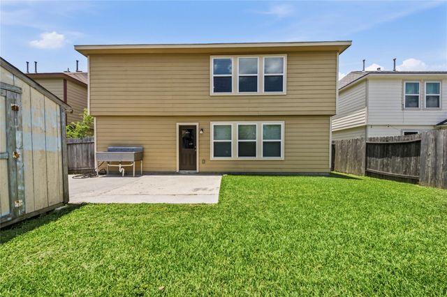 16763 N Gull Drive, Conroe, TX 77385