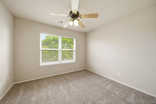 11212 N 131st East Place, Owasso, OK 74055