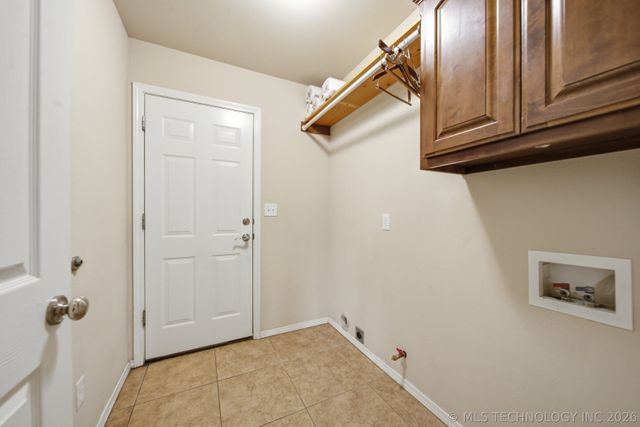 11212 N 131st East Place, Owasso, OK 74055