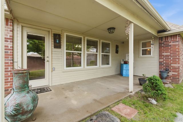 11212 N 131st East Place, Owasso, OK 74055