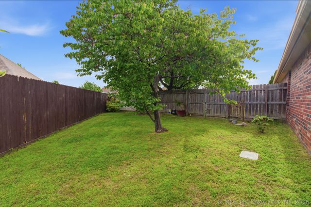 11212 N 131st East Place, Owasso, OK 74055