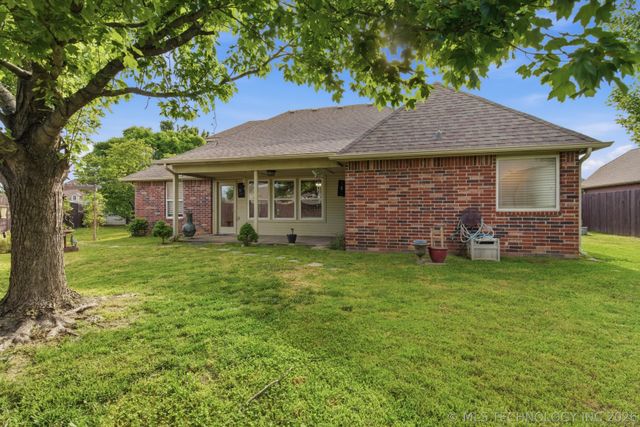 11212 N 131st East Place, Owasso, OK 74055