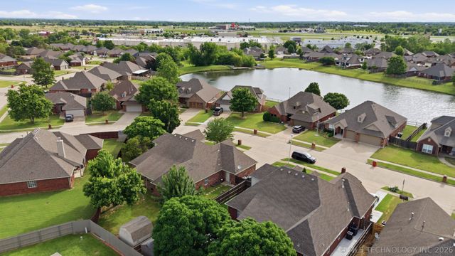 11212 N 131st East Place, Owasso, OK 74055