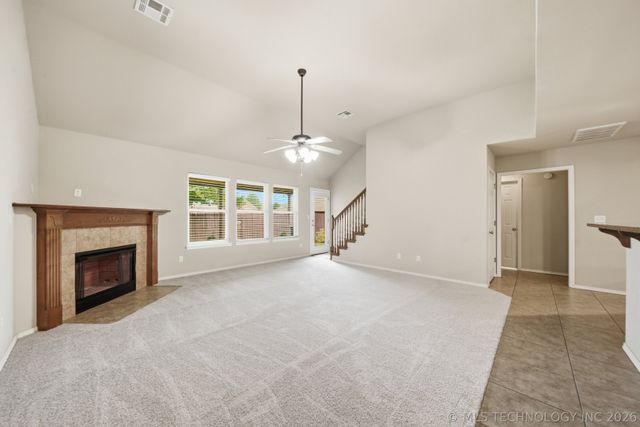 11212 N 131st East Place, Owasso, OK 74055