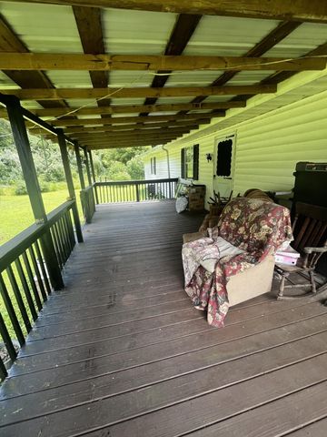 425 Right Fork Wilson Creek, Wayne, WV 25570