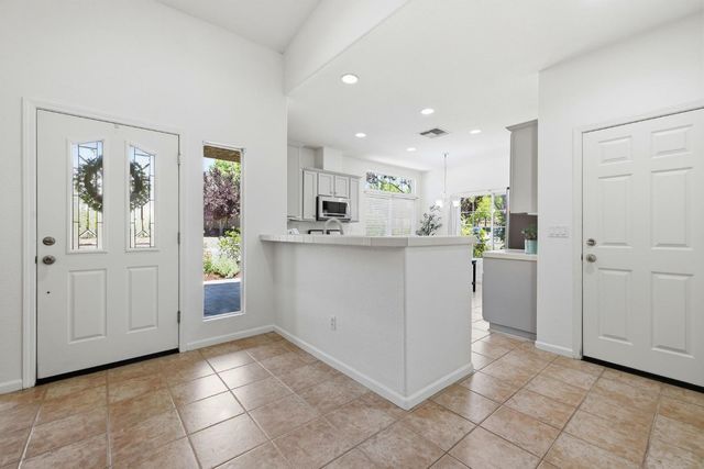 1129 Callander Way, Folsom, CA 95630