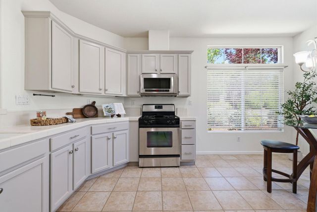 1129 Callander Way, Folsom, CA 95630