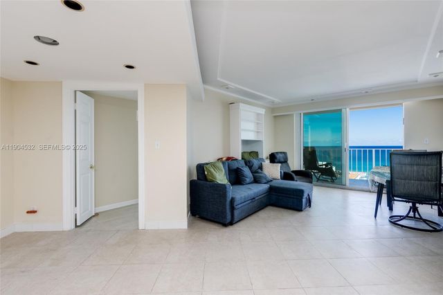 1410 S Ocean Drive 1702, Hollywood, FL 33019