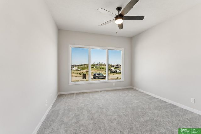 5412 N 212th Avenue, Elkhorn, NE 68022