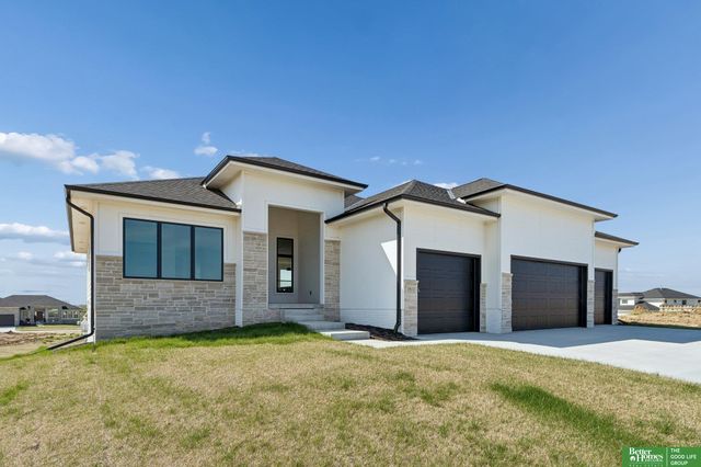 5412 N 212th Avenue, Elkhorn, NE 68022
