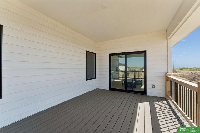 5412 N 212th Avenue, Elkhorn, NE 68022