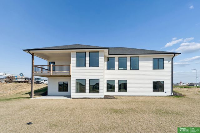 5412 N 212th Avenue, Elkhorn, NE 68022