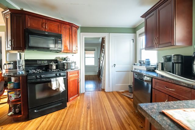 61 Woodmere Road, West Hartford, CT 06119