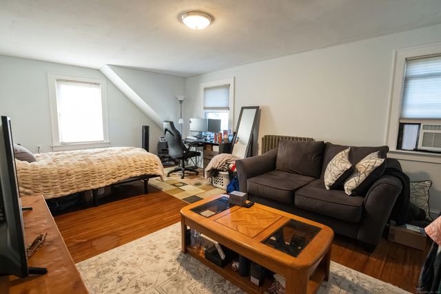 61 Woodmere Road, West Hartford, CT 06119