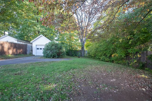 61 Woodmere Road, West Hartford, CT 06119