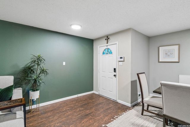 9326 MOONLIT GLADE RD, Helotes, TX 78023