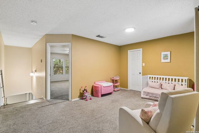 9326 MOONLIT GLADE RD, Helotes, TX 78023