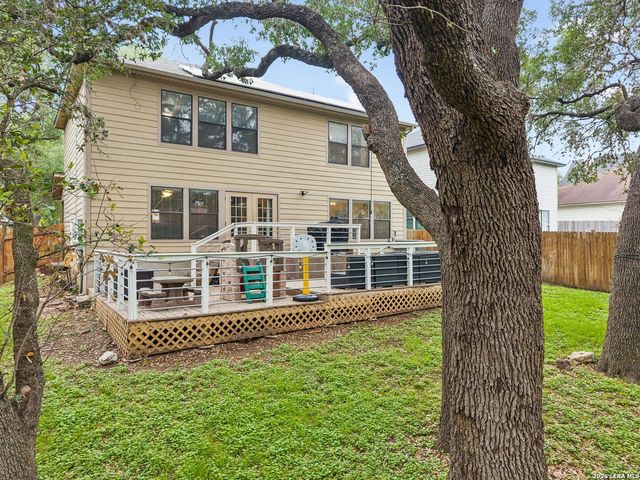 9326 MOONLIT GLADE RD, Helotes, TX 78023