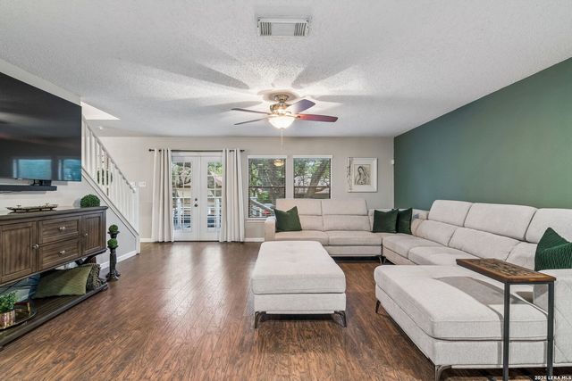 9326 MOONLIT GLADE RD, Helotes, TX 78023