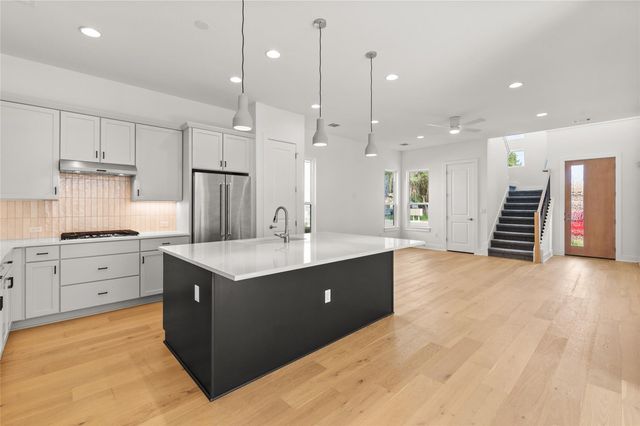 1619 Woodwind LN, Austin, TX 78758