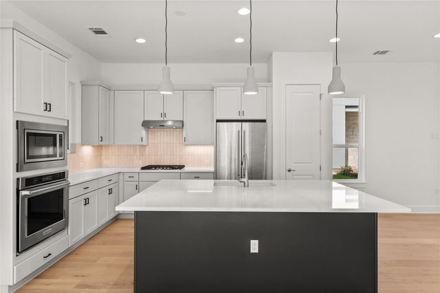 1619 Woodwind LN, Austin, TX 78758