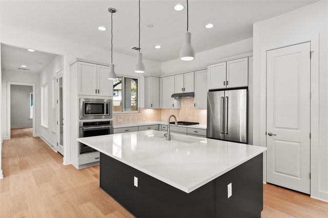 1619 Woodwind LN, Austin, TX 78758
