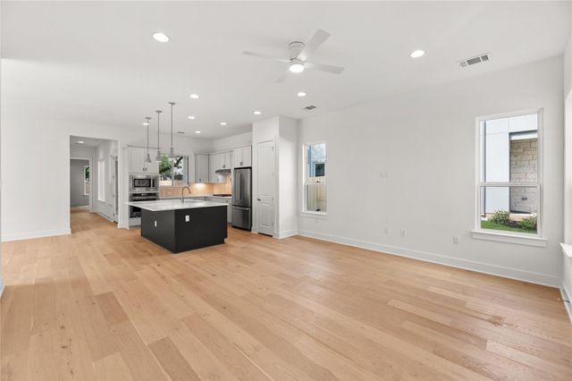 1619 Woodwind LN, Austin, TX 78758