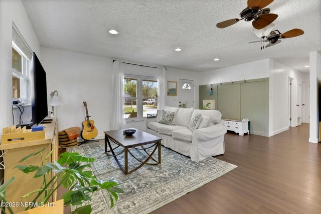 8538 OCALA Avenue, Jacksonville, FL 32220