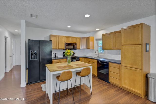 8538 OCALA Avenue, Jacksonville, FL 32220