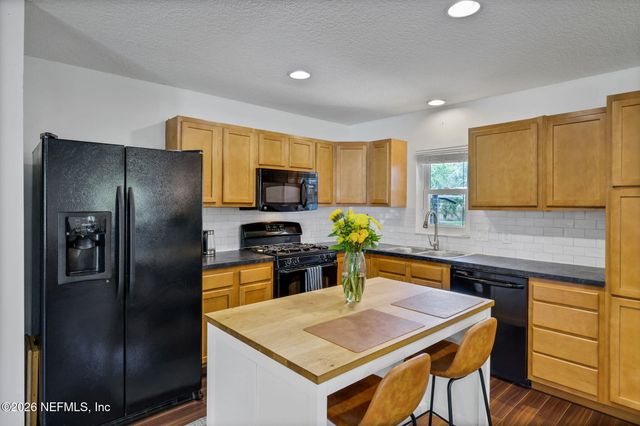 8538 OCALA Avenue, Jacksonville, FL 32220