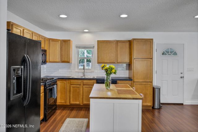 8538 OCALA Avenue, Jacksonville, FL 32220