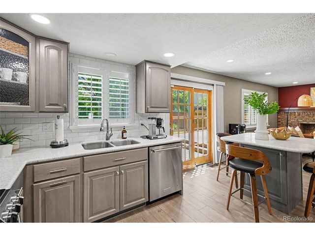 5206 E Costilla Dr, Centennial, CO 80122