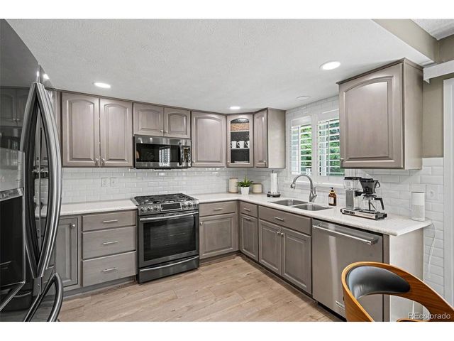 5206 E Costilla Dr, Centennial, CO 80122
