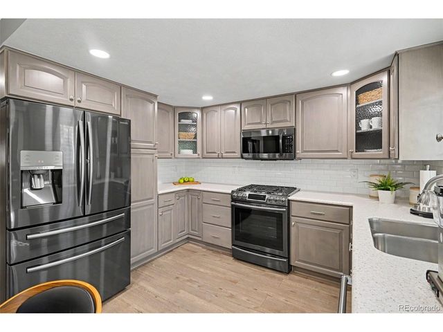 5206 E Costilla Dr, Centennial, CO 80122