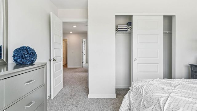 1858 Keating Drive, Aurora, IL 60503