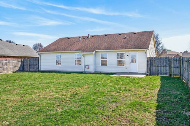 34 Clear Spring Lane, Trafalgar, IN 46181